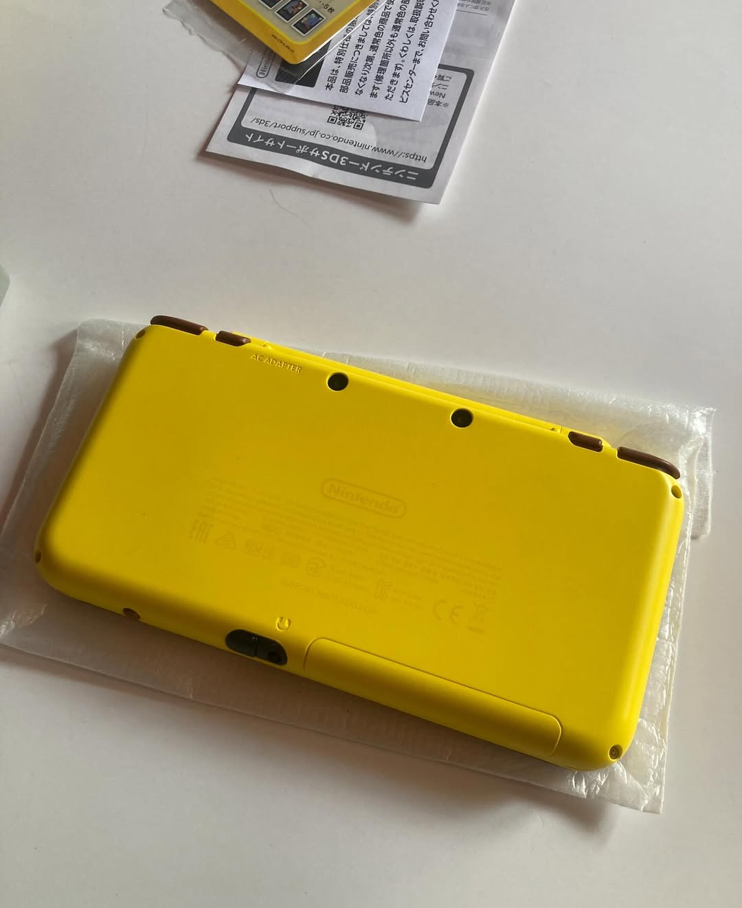 Nintendo 2DS XL Pikachu