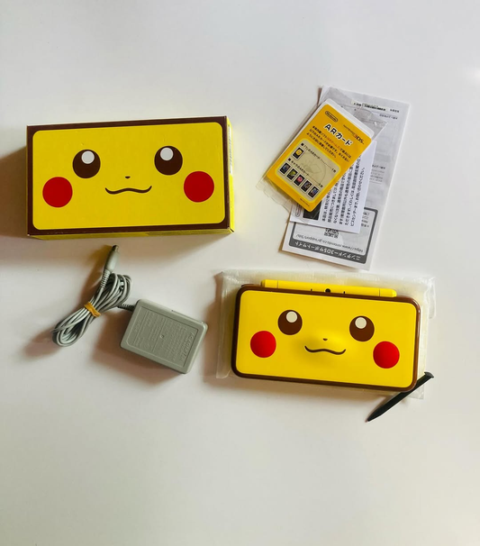 Nintendo 2DS XL Pikachu
