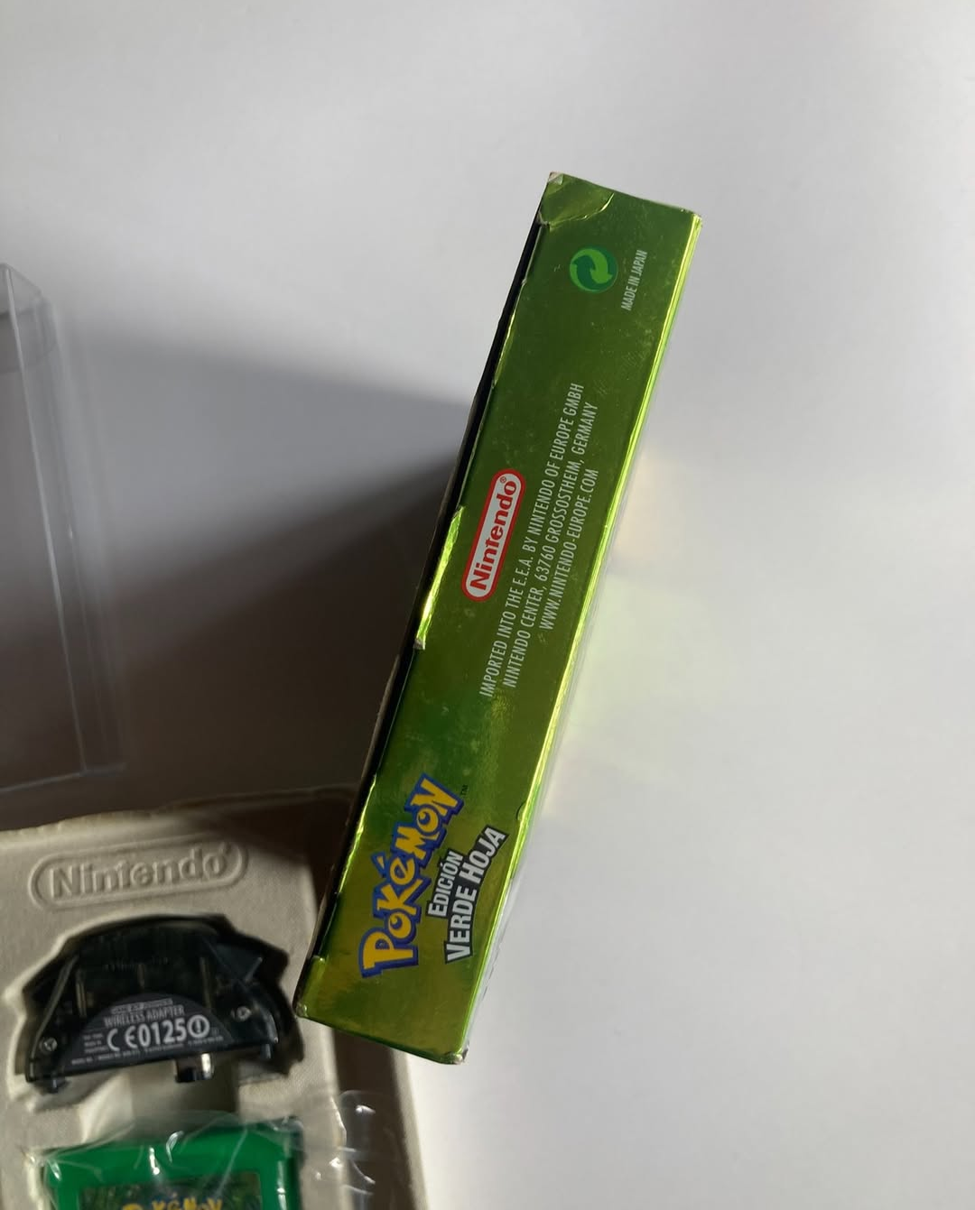 Pokemon Verde Hoja con caja